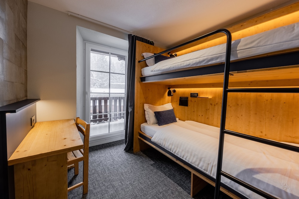 Standard Room, Multiple Beds (Classic Family Room)
