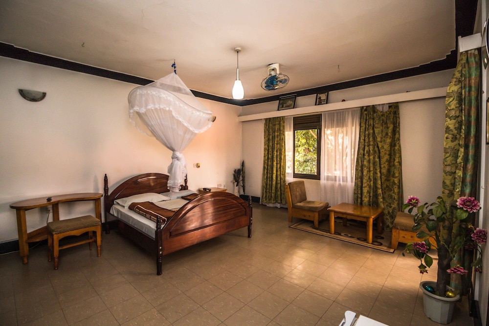 Standard Twin Room photo 3