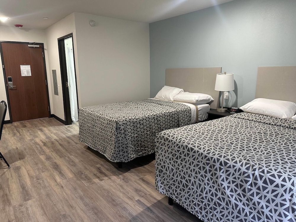 Room, 2 Double Beds, Accessible, Non Smoking photo 1