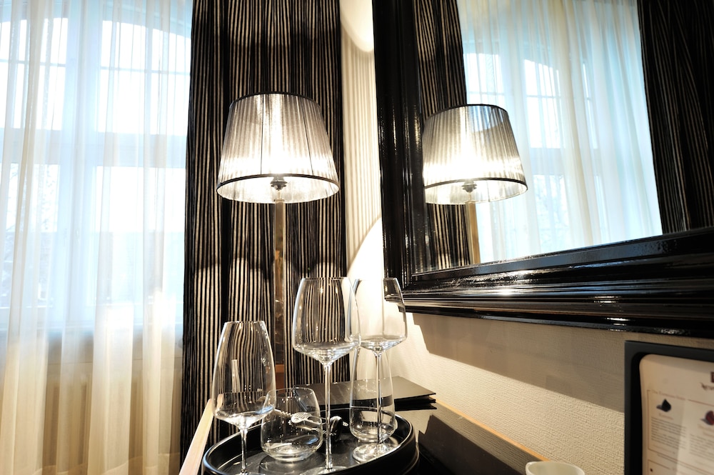 Deluxe Room - Photo 4