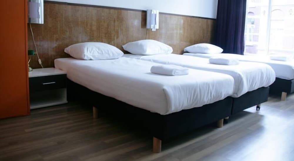 Standard Quadruple Room photo 2