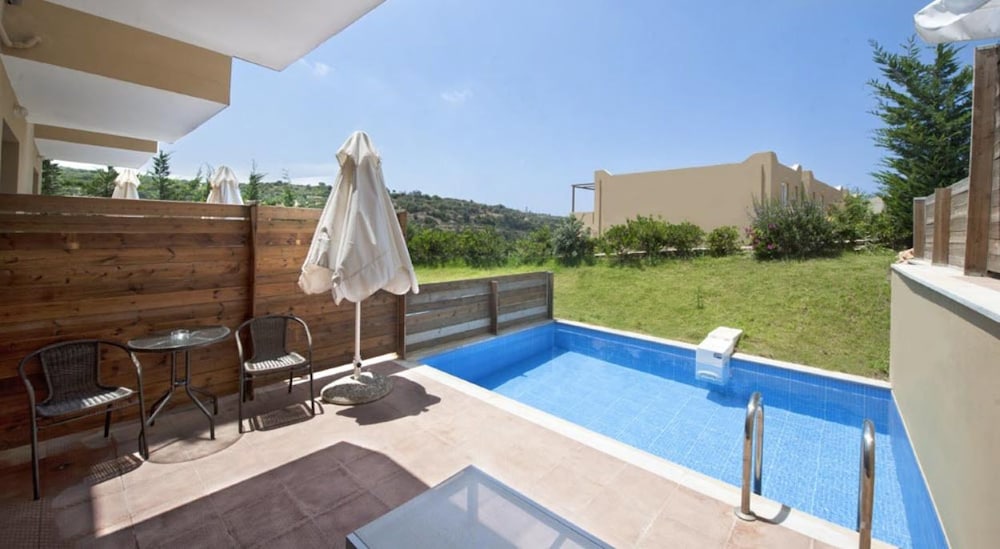 Duplex, Private Pool (Maisonette)