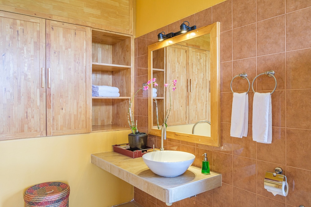 Triple Storey Two Bedrooms Cottage - Photo 10