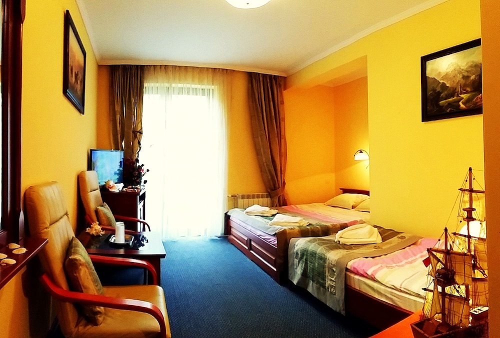 Classic Triple Room photo 1