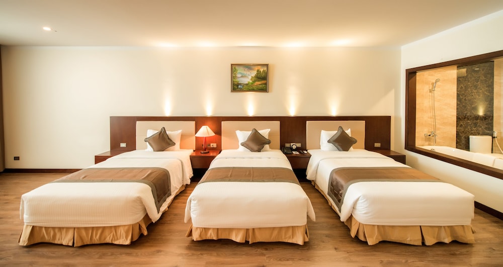 Deluxe Room (Triple) photo 3