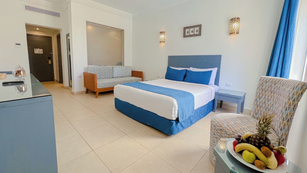 Superior Double or Twin Room, Pool View