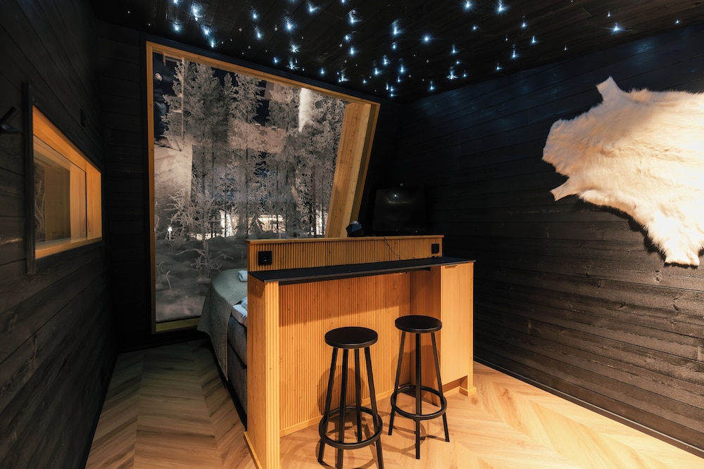 Glow Chalet with Jacuzzi