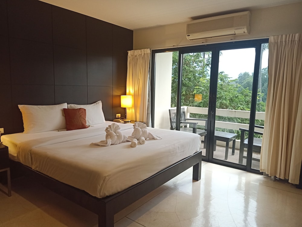 Deluxe Double or Twin Room, Balcony - Photo 15