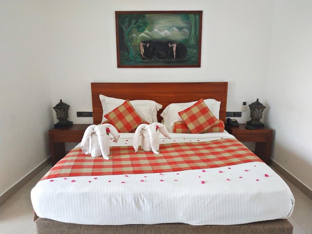 Deluxe Double Room, Pool View