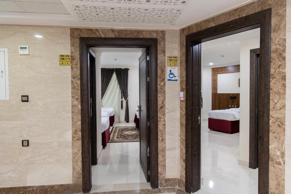 Twin Room - Photo 4