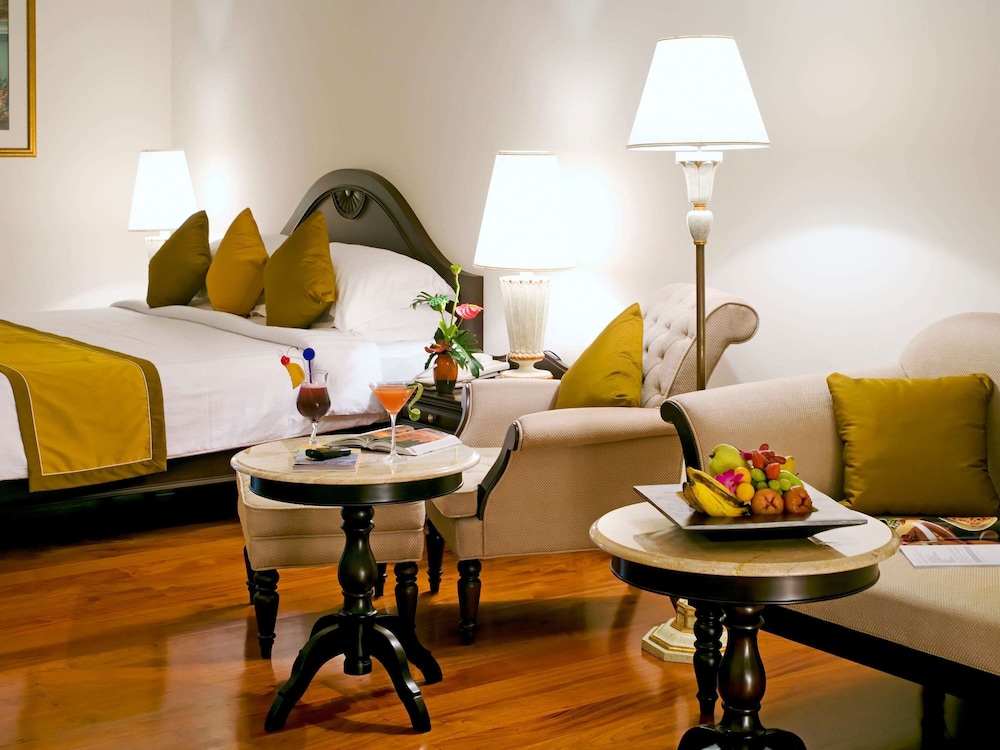Luxury Room, 1 King Bed (Pool and Garden View) - Photo 8