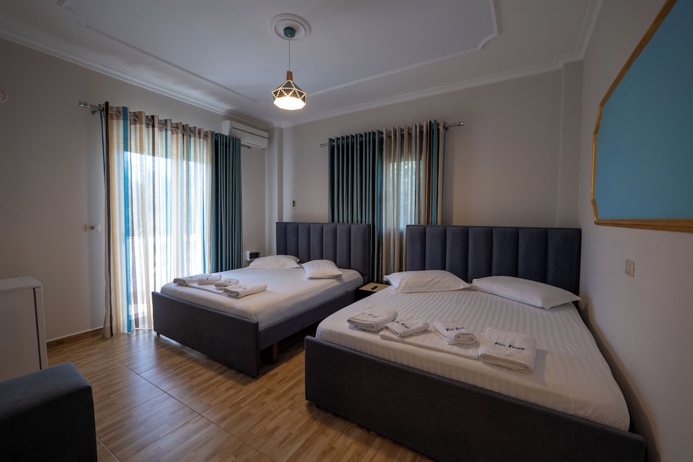 Quadruple Room, Sea View