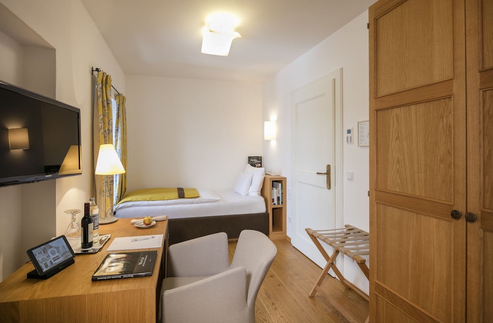 Single Room, 1 Twin Bed photo 2