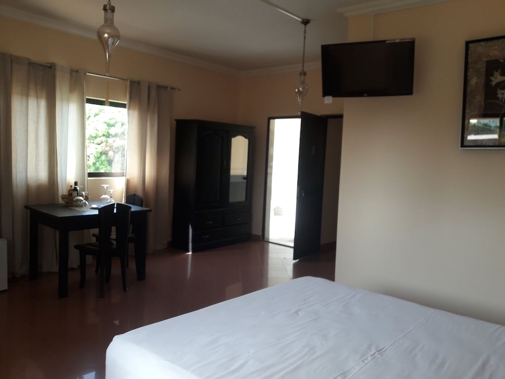 Exclusive Double Room, 1 Double Bed, Balcony, City View photo 2