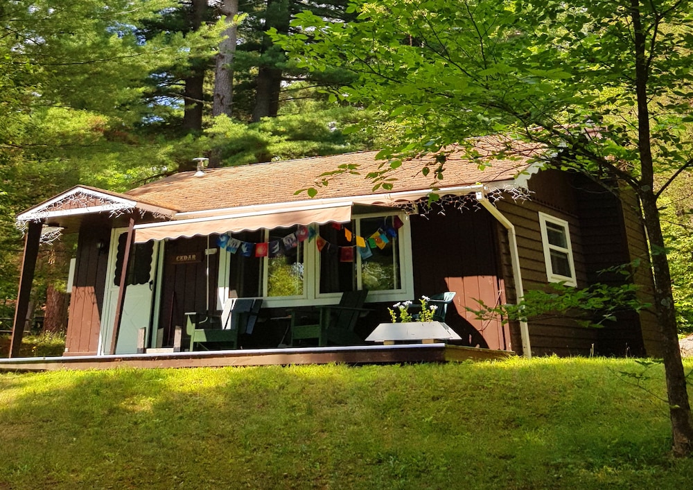 Traditional Chalet Cedar photo 3