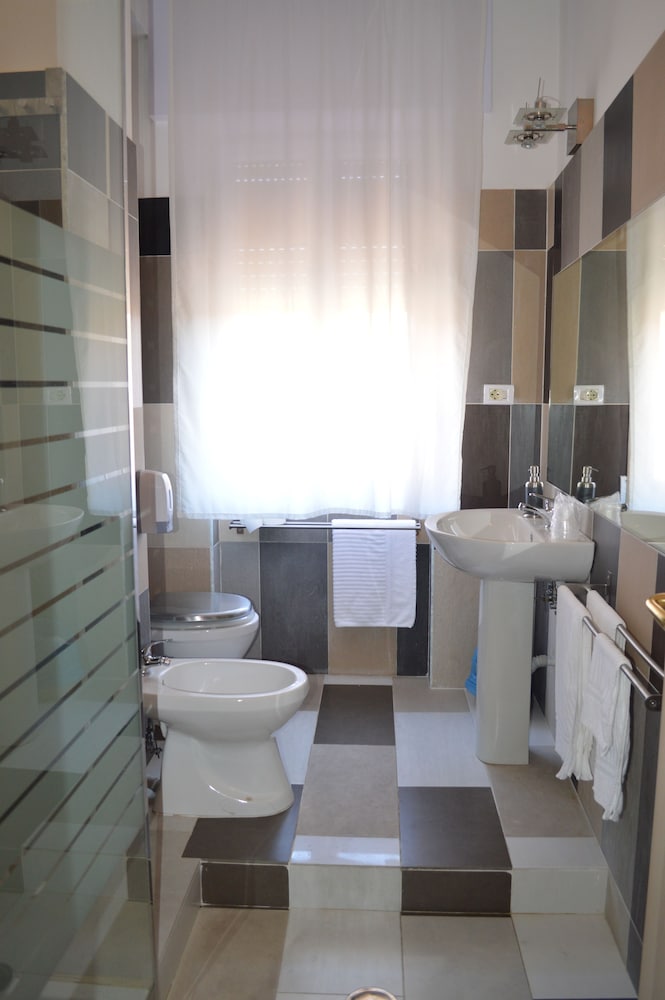 Comfort Quadruple Room, Multiple Beds, Non Smoking, City View photo 3