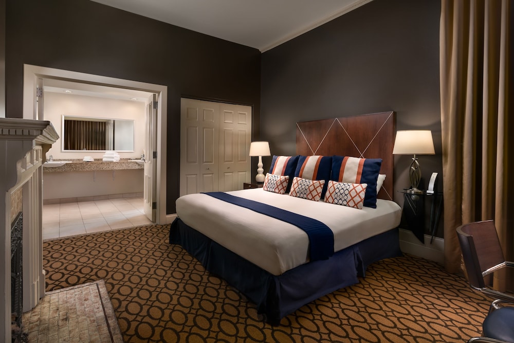 Suite, 1 Queen Bed (Suite) - Photo 5