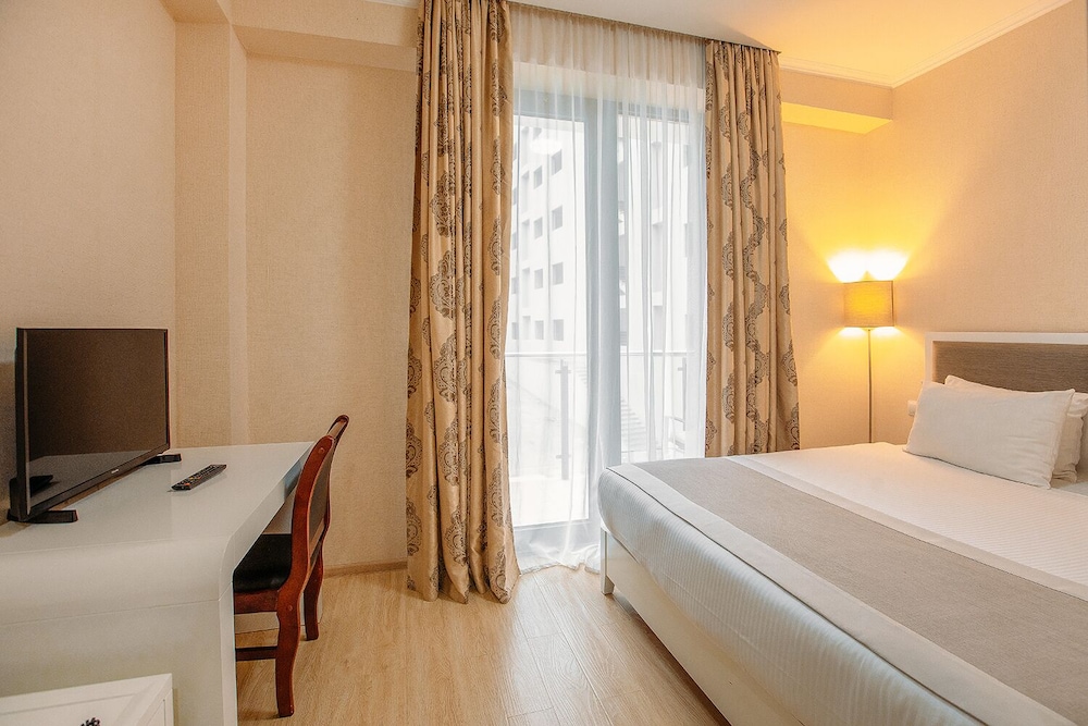 Economy Double Room photo 3
