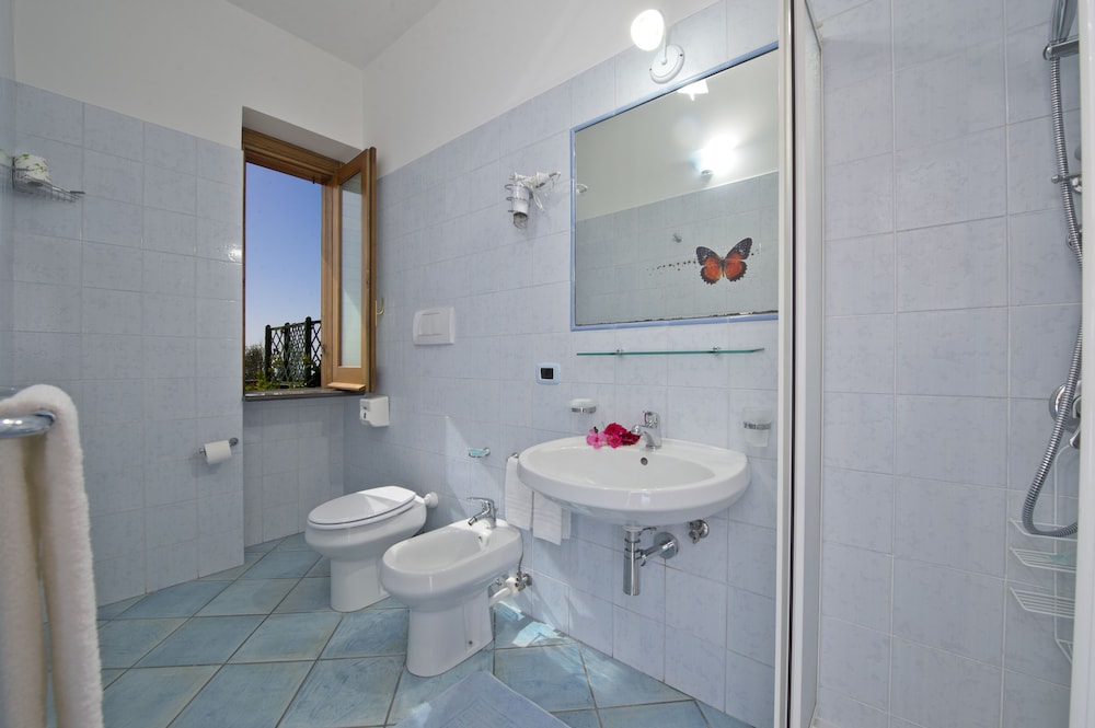 Comfort Triple Room photo 2