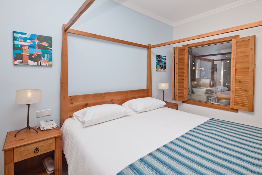 Junior Suite, Terrace (Inland View - Fisherman's) photo 3