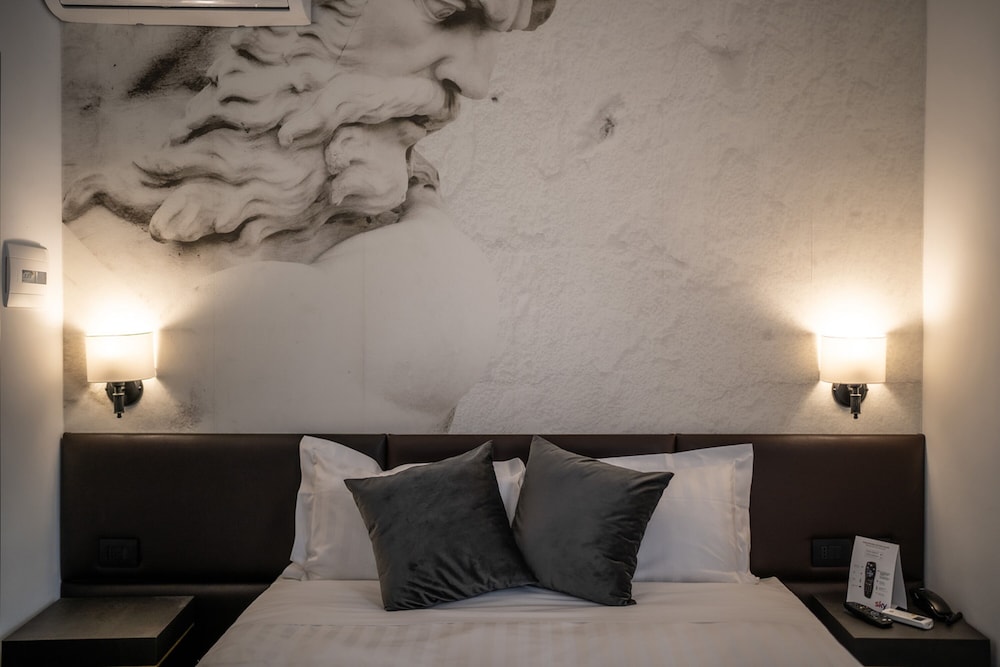Standard Room photo 3