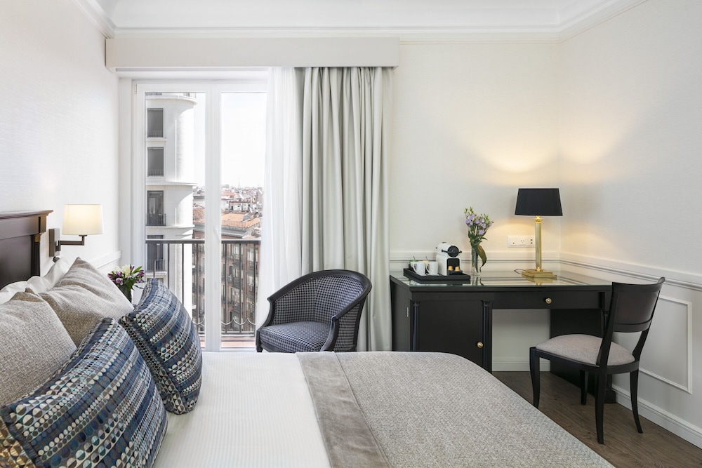 Habitación Club Pemium balcon