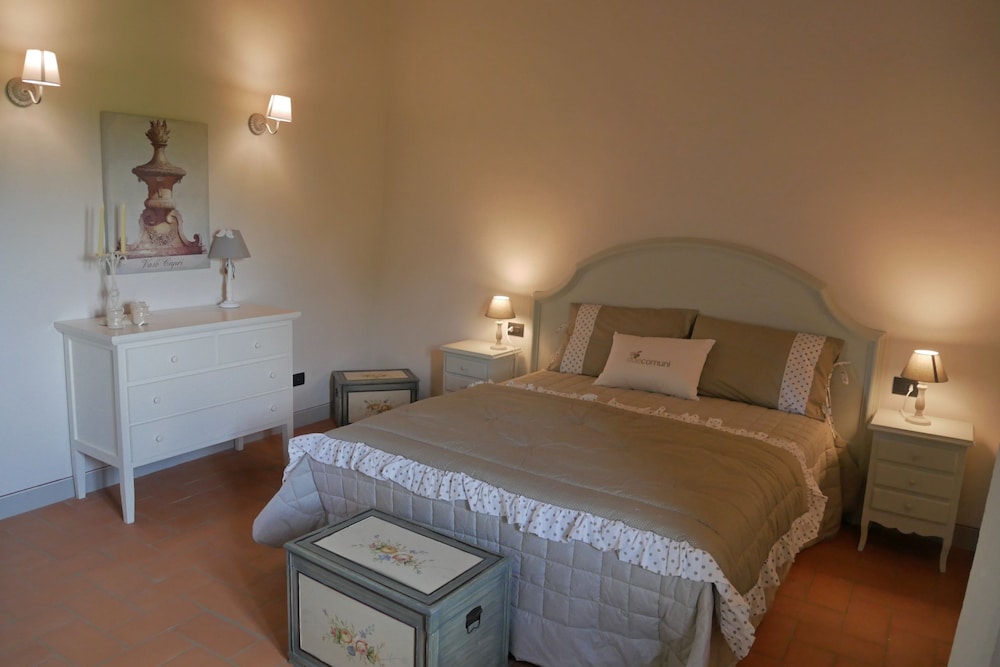 Comfort Apartment, 2 Bedrooms, Pool View (Acacia) photo 1
