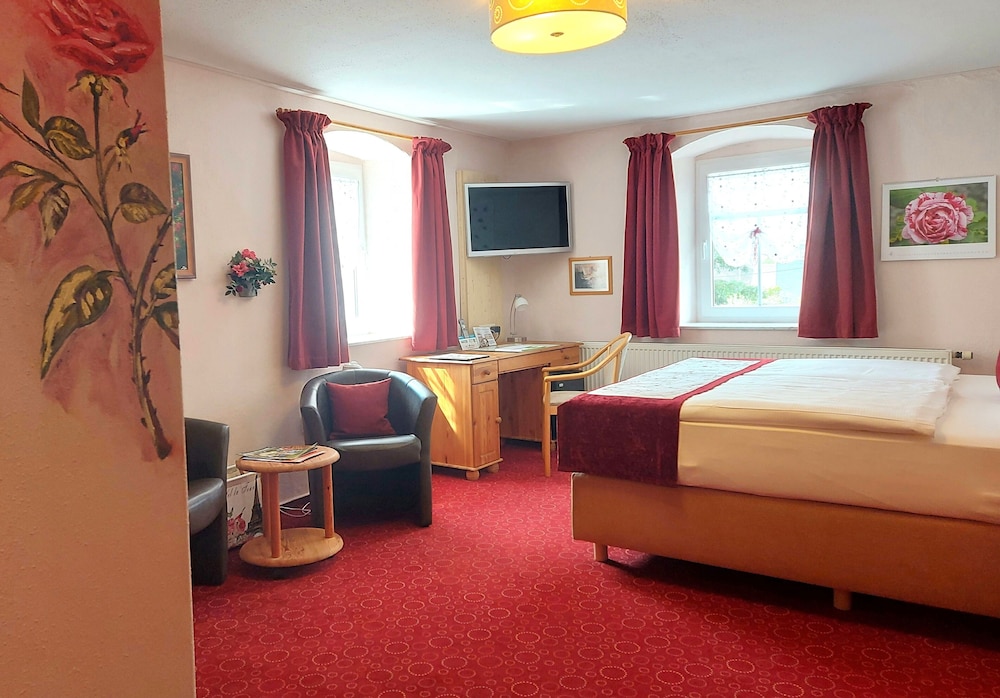 Standard Double Room photo 2