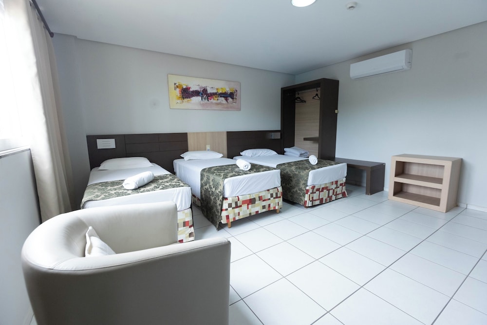 Deluxe Triple Room photo 2