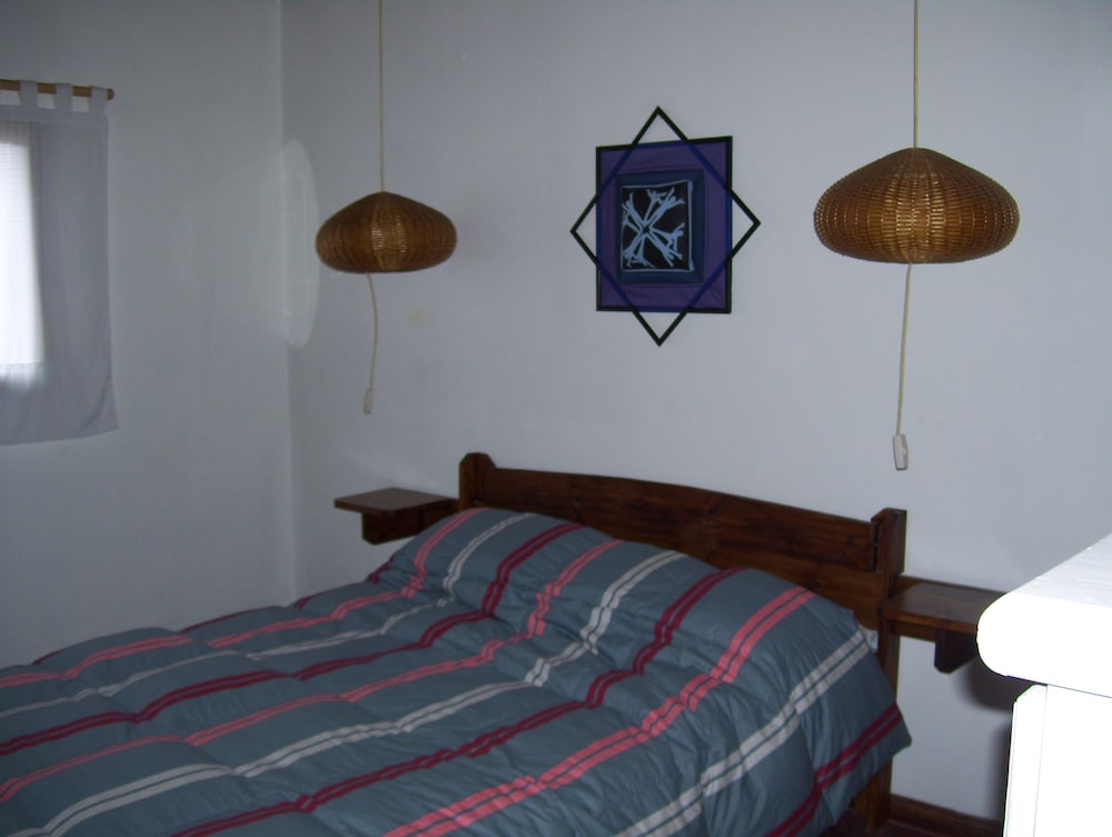 Basic House, Multiple Beds photo 1