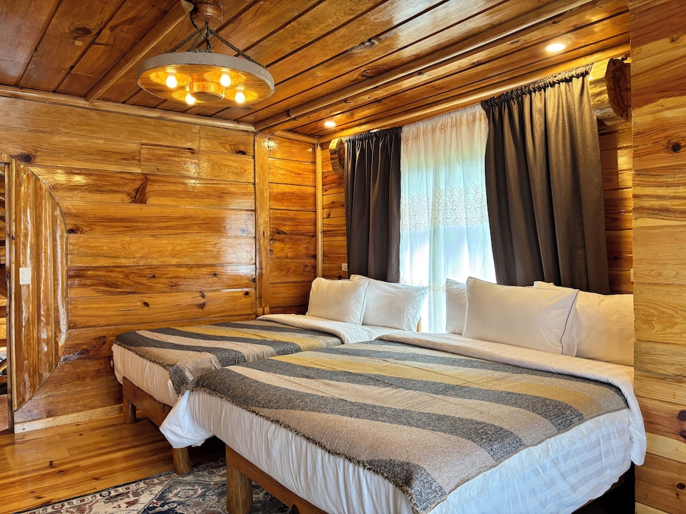 Superior Quadruple Room, Balcony, Mountain View photo 3