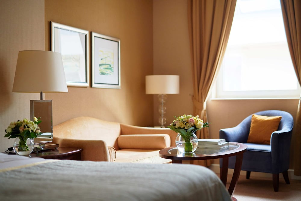 Deluxe Room (with Spa Access)
