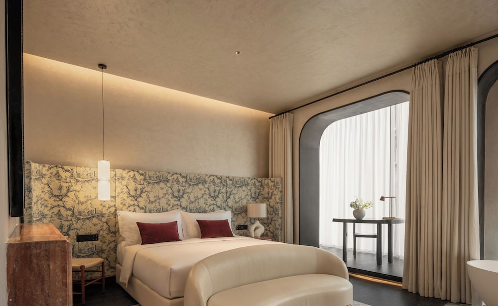 Elite Suite