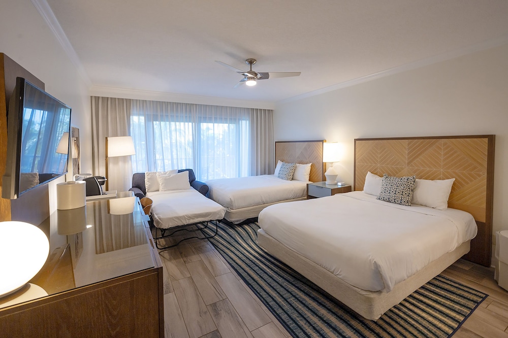 Resort Double Queen with Sleeper - Photo 2