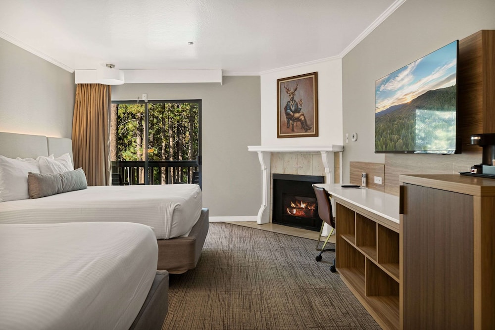 Standard Room, 2 Queen Beds, Accessible, Bathtub - Photo 1