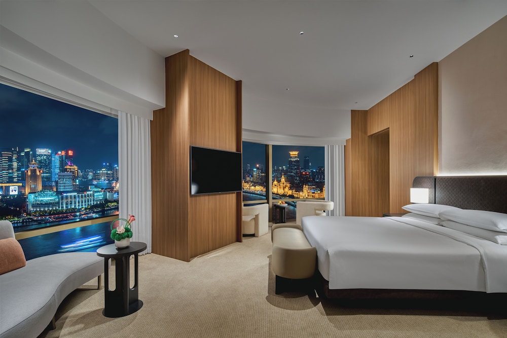 Deluxe Bund Suite River View King