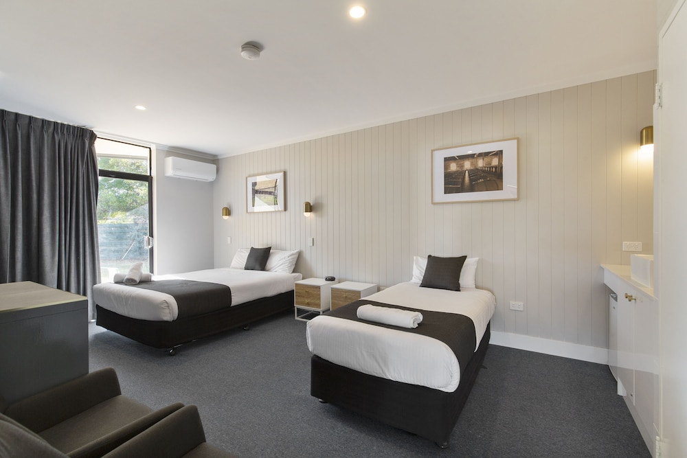 Accessible Room - Photo 2