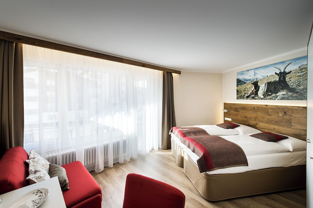 Deluxe Triple Room, Mountain View - Photo 2