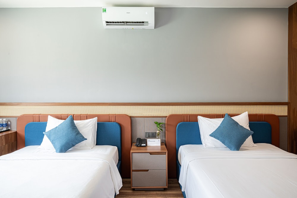 Deluxe Twin Room photo 2