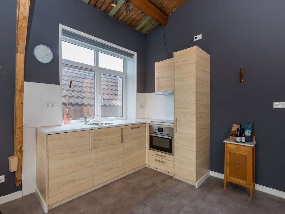 Classic House, 5 Bedrooms photo 2