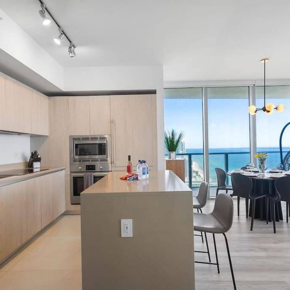 Oceanfront Bliss Pool Gym Direct Beach Access, 사진 36