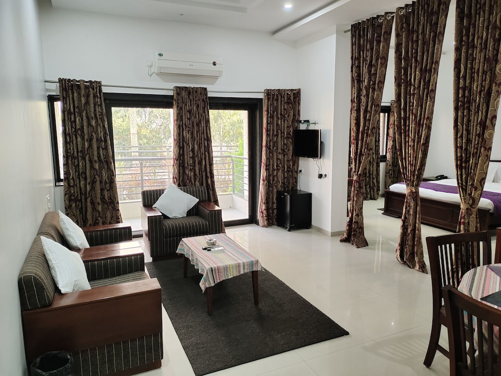 Ideal Room photo 3