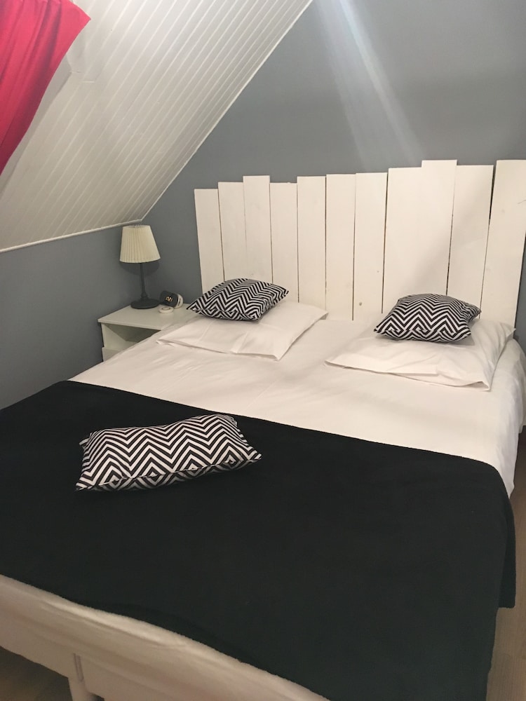 Double Room, Garden View (City)