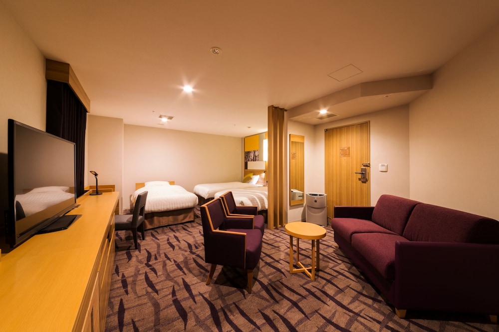 Deluxe Twin Room, Smoking (For 3-4 Guests)