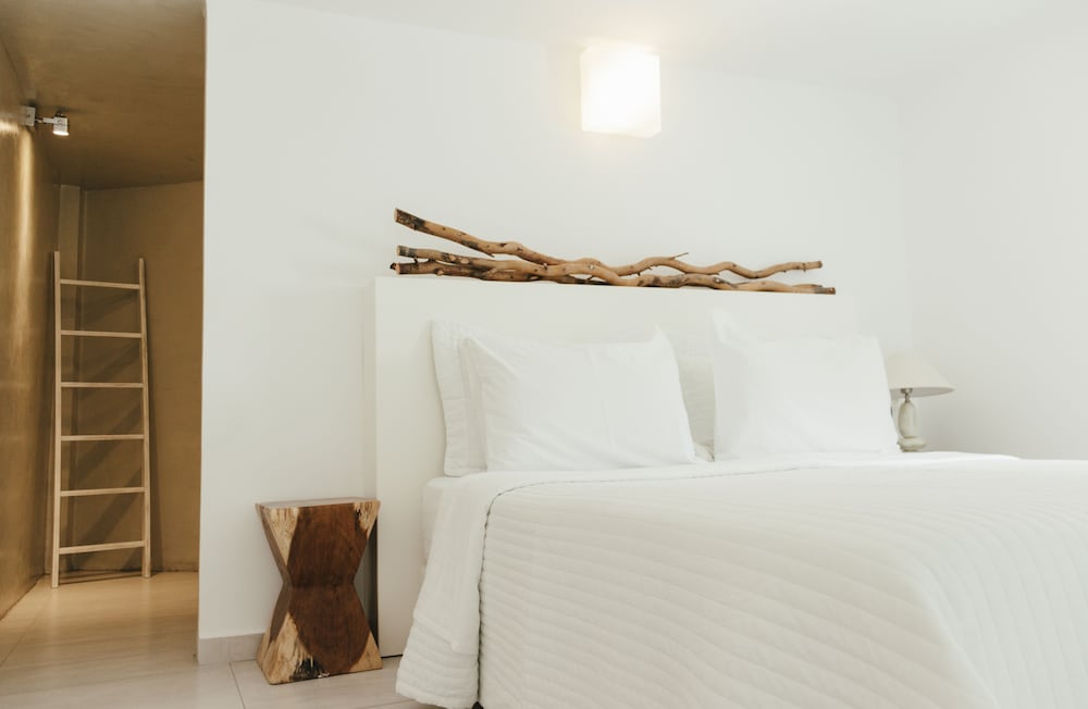 Suite, Private Pool - Photo 11