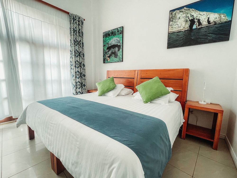 Double Room, Partial Sea View photo 3