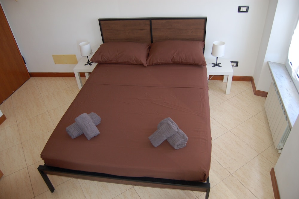 Apartment photo 2