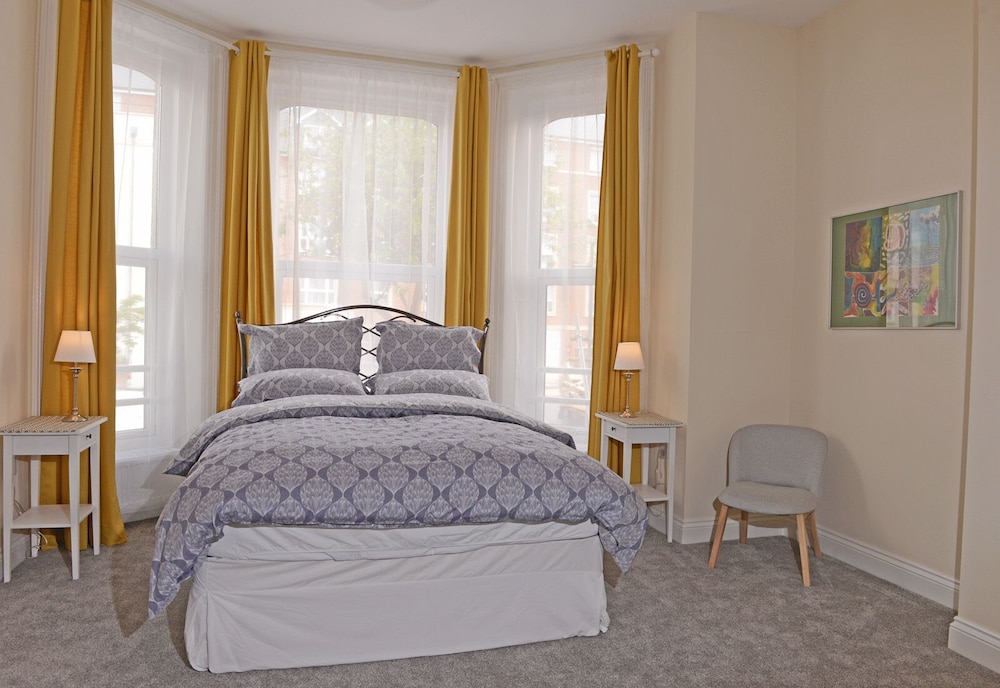 Apartment photo 1