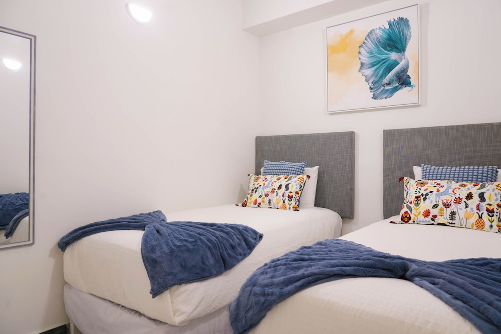 Apartment, 2 Bedrooms, Kitchen photo 2