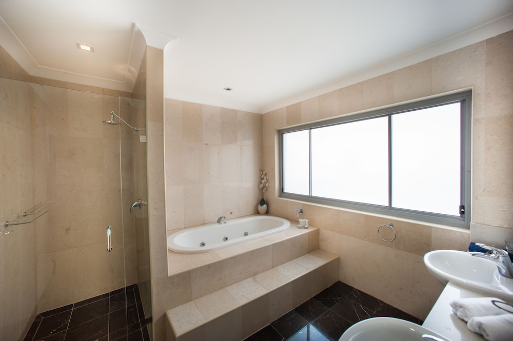 King Business Suite photo 3